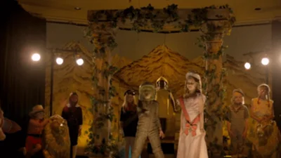 Тейлор Свіф показала зворушливий кліп