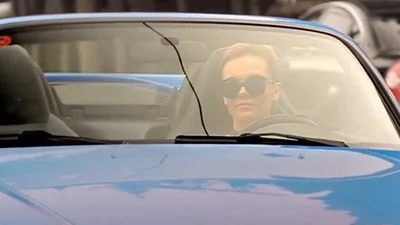 Красуня Еріка - З першого погляду RMX