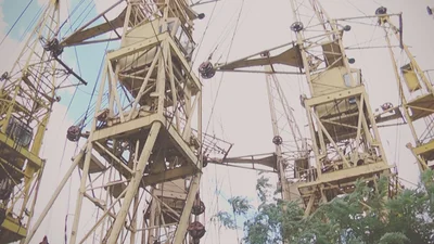 Як знайти Кладовище кранів у Києві