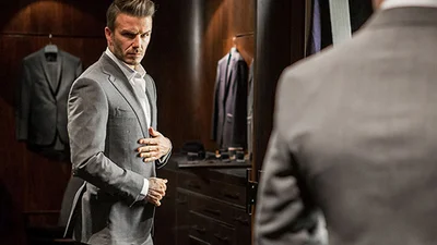 Девід Бекхем спокусливо рекламує новий аромат