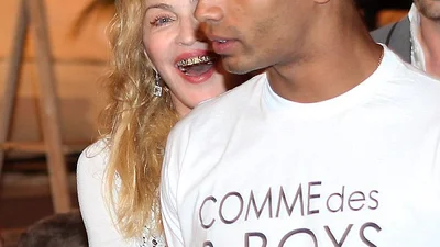 Мадонна носит во рту 24 бриллианта 