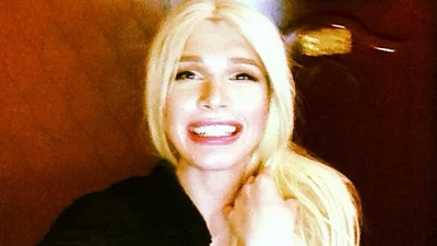 Боря Апрель уехал на заработки в Китай