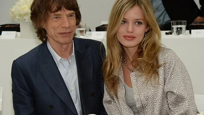 Мик Джаггер пришел с дочерью на показ в Лондоне