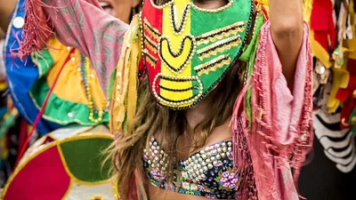 Николь Шерзингер оторвалась на карнавале