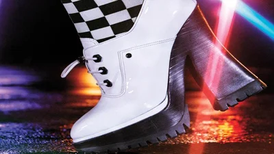 Массивная обувь на осень от Ванессы Чу