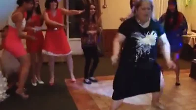 Сумасшедшие танцы российской женщины