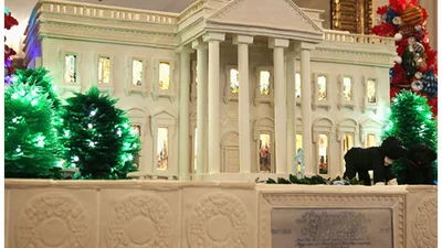 Мишель Обама украсила Белый Дом к Рождеству 