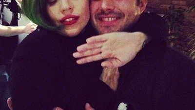 Lady Gaga выложила фото с бойфрендом 