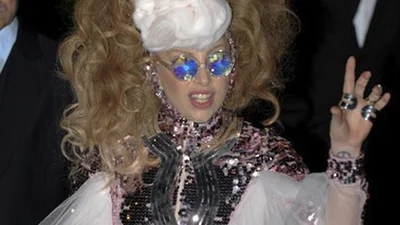 Леди Гага взорвала Лондон своим нарядом