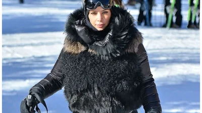 Ким Кардашьян стала на лыжи 