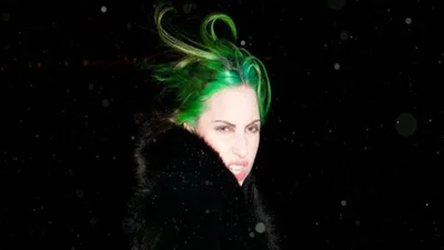 Леди ГаГа перекрасила волосы в зеленый цвет