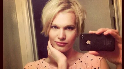 Борис Апрель обрезал волосы и улетел в Лос-Анджелес