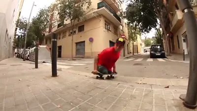 Удивительный скейтбордист без ног покорил интернет
