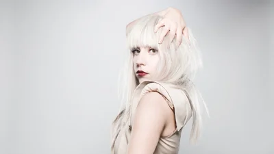 Для Леди ГаГа снова создали эксклюзивную обувь