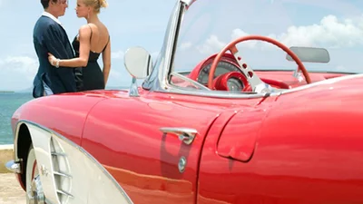 Девушки и автомобили: самые сексуальные сцены в кино