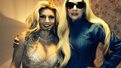 Леди Гага выложила неудачное фото Бритни Спирс