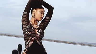 Ники Минаж надела прозрачное платье без нижнего белья