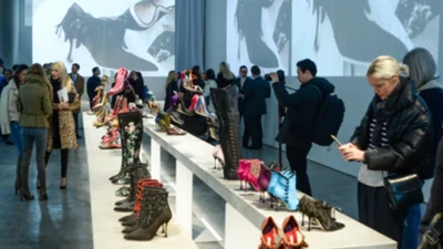 Маноло Бланик показал новую обувь на Неделе Моды в Нью-Йорке
