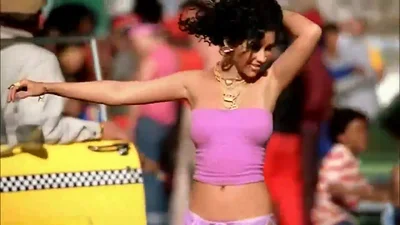 Christina Aguilera feat. Lil' Kim - Can't hold us down