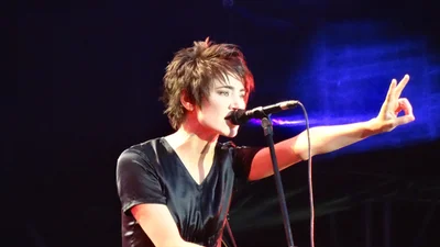 Земфира не будет выступать без черной икры