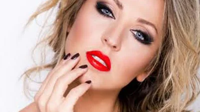 Певица Ярослава презентовала гимн современных женщин