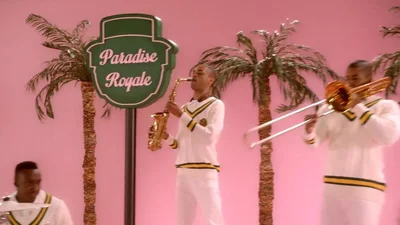 Robin Thicke представив кліп Calling All Hearts