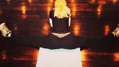 Звезды в Twitter: Мадонна показывает свою растяжку