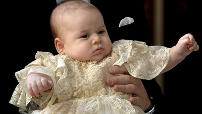 Кейт Миддлтон и принц Уильям показали своего сына на видео