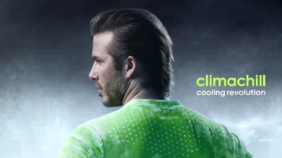 Дэвида Бекхэма заморозили в рекламе Adidas