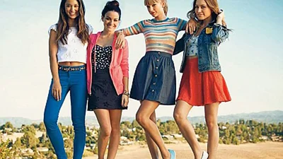 Тэйлор Свифт создала коллекцию кедов