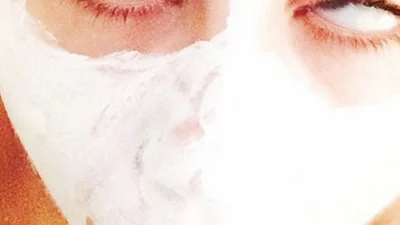 Звезды в соц сетях: Майли Сайрус похожа на зомби