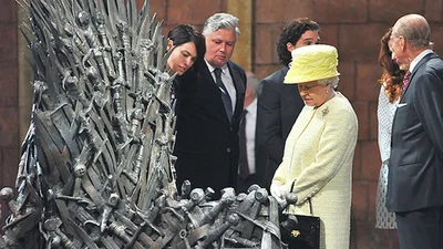 Королева Елизавета не села на Железный трон