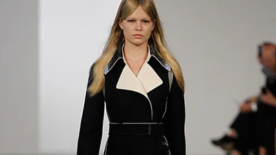 Calvin Klein призывает носить черное и светлое 