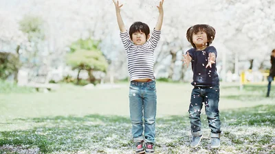 Корейские детишки насмешили интернет своим танцем