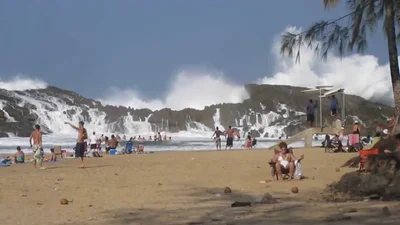 Бешенные волны в Пуэрто-Рико