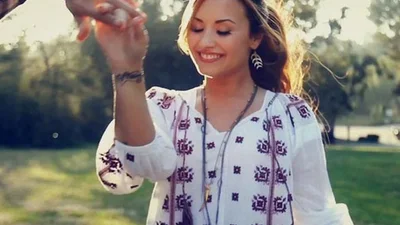 Среди знаменитостей началась мода на вышиванки