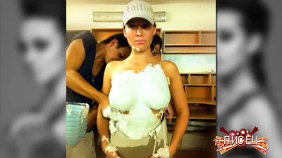 Навіщо роздяглися Даша Астаф'єва та Гоша Куценко