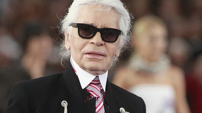 Как Карл Лагерфельд реанимирует куклу Барби