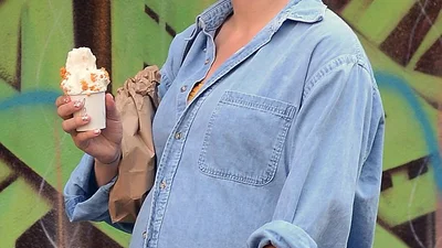 Беременная Скарлетт Йоханссон увлеклась сладостями