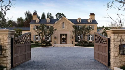 Ким Кардашьян показала свой роскошный дом за 20 миллионов