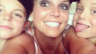 Бритни Спирс хвастается своими сыновьями