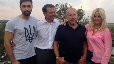 Макаревич с украинскими артистами выступил на востоке Украины