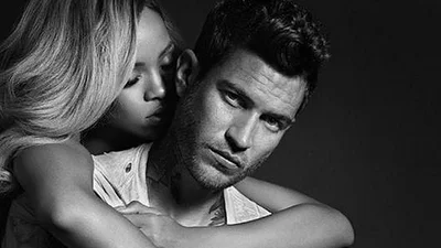 Рианна выпустит первый аромат для мужчин