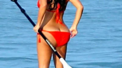 Ким Кардашьян стала девушкой с веслом 