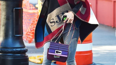 Знаменитости выбирают именной кейп Burberry