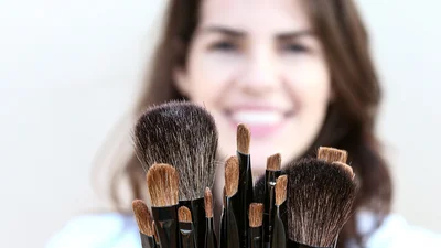 Как ухаживать за кисточками для макияжа