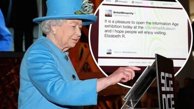 Королева Елизавета сидит в твиттере