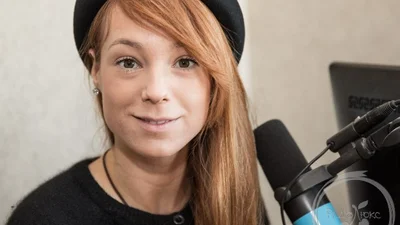 Светлана Тарабарова выпустила первый альбом «Мир всем»