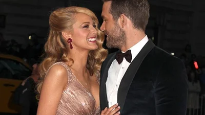 Голливудский папа: Райан Рейнольдс готов менять подгузники