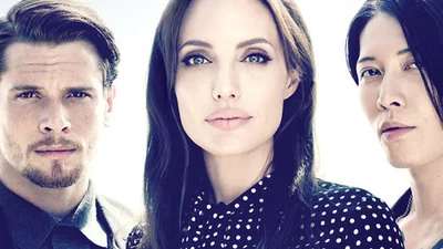 Режиссер Анджелина Джоли в фотосессии со своими актерами